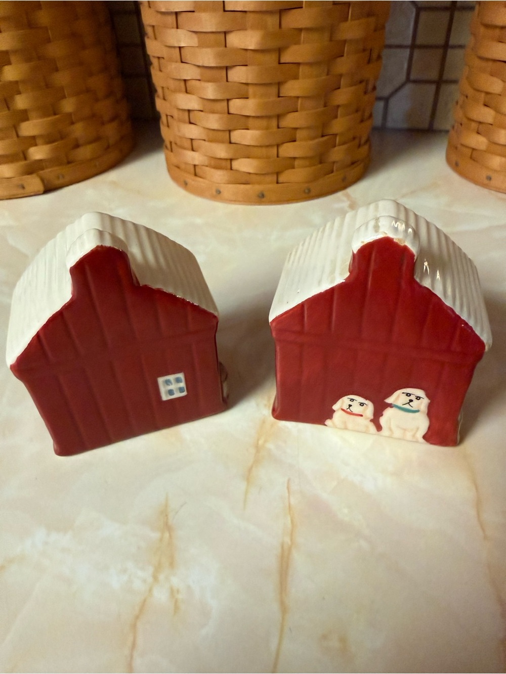 Pioneer Woman Red and White Barn Ceramic Salt & Pepper Shaker Set - Home Accents - Picture 8 of 8